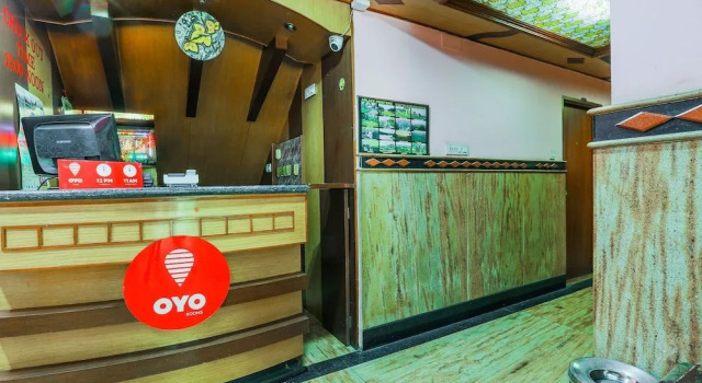 OYO Flagship 24364 Shiv Shanthi Grand