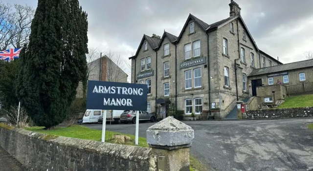 Armstrong Manor, Забронировать Отель Отели Шотландских границ с парковкой, Парковка