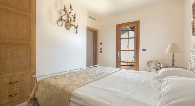 Villa Calenda, Buchen Sie Villa Hotels in Metropolitanstadt Bari mit Parkplatz, Parkplätze