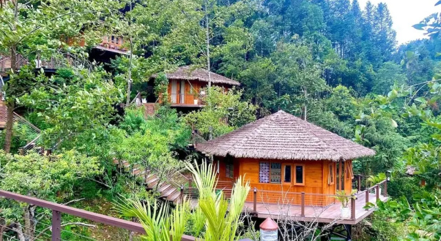 Sinai Bungalow & Hotel SaPa, Забронировать Отель Отели Шапа с парковкой, рядом с Рынок Сапа, Парковка