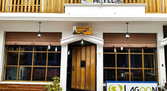 Lagoon Hotel, Rezerwuj Hotel Hotele w La Moya z parkingiem, Parking