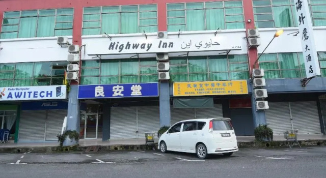 OYO 89642 Highway Inn, Rezerwuj Hotel Hotele w Sarawak z parkingiem, Parking