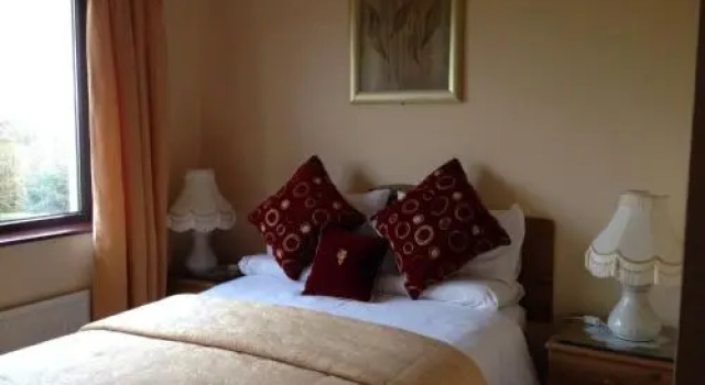 Bunratty Villa B&B, Book Bed and Breakfast Bunratty Clare
