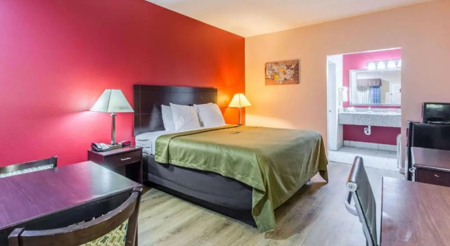 Номер Standard Quality Inn & Suites Bridge City Orange