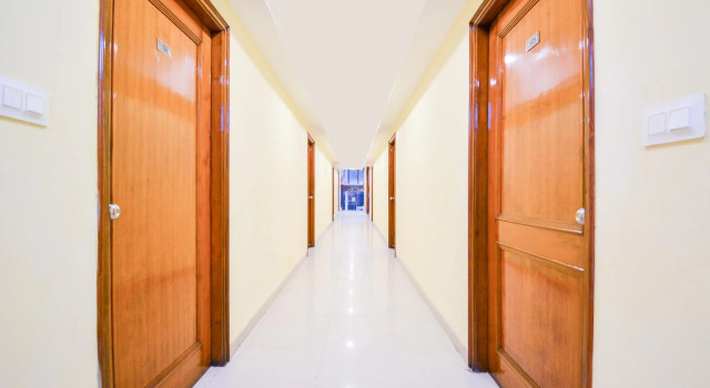 OYO 70316 Hotel Jay Vee Continental