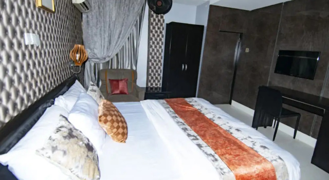 Люкс Executive Newland Luxury Apartments