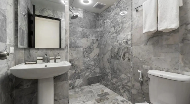 Апартаменты с видом на бассейн Naiharn Pearl Condo Hotel by VillaCarte