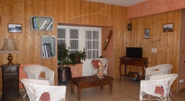Gîte La Randonnée, Đặt Căn hộ Moudeyres 