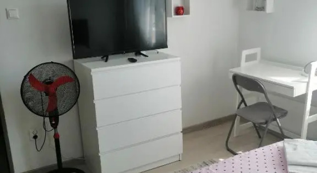 AmigoHD², Rezervovat Hotel Hotely v Hunedoara s parkováním, Parkování