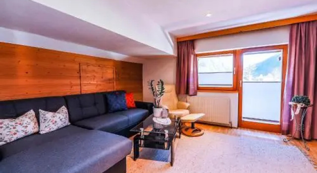 Familie Auer, Prenota Hotel Hotel a Tirolo con parcheggio, Parcheggio