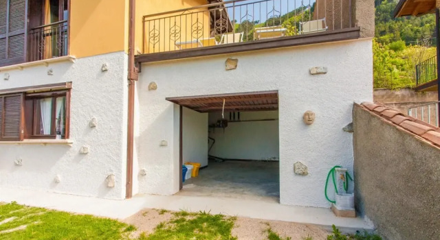 Villa Pineta - Rebomaholidays, Забронировать Вилла Отели озера Гарды с парковкой, Парковка