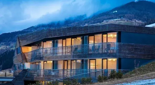 Residence Königswarte Strata, Buchen Sie Hotel Sexten Hochpustertal