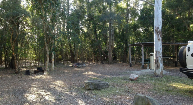 Jervis Bay Cabins & Hidden Creek Campsite, Забронировать Кемпинг Вулламия Джервис-Бэй
