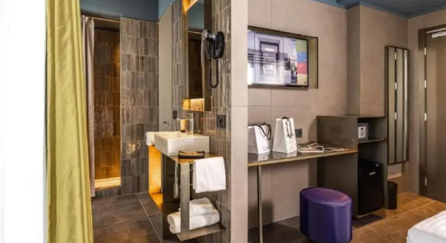 Трёхместный номер с балконом и с красивым видом из окна Отель HD8 Hotel Milano