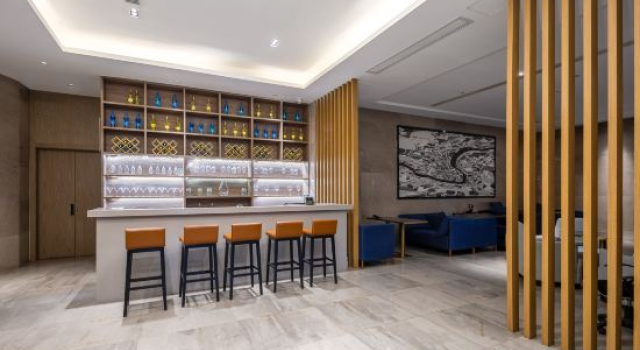 Yecheng Douhao Hotel (Haikou Yehai Avenue Zhengfa College), Prenota Hotel Hotel a Hainan con parcheggio, Parcheggio