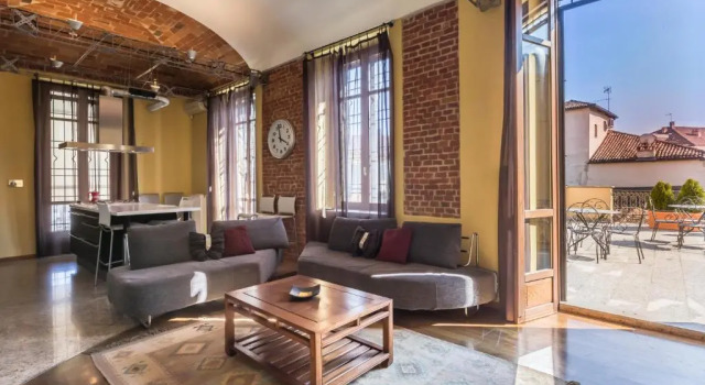 Roero Suite in the city center, Varaa Hotelli Hotellit keskustassa Asti, hotellit keskustassa Asti