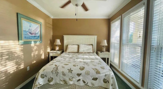 123 Beau Clair - Beachside Townhome With Balcony and Pool in Long Beach, Забронировать Дом для отпуска Лонг-Бич Миссисипи - побережье, рядом с Long Beach WWII Battleship Guns