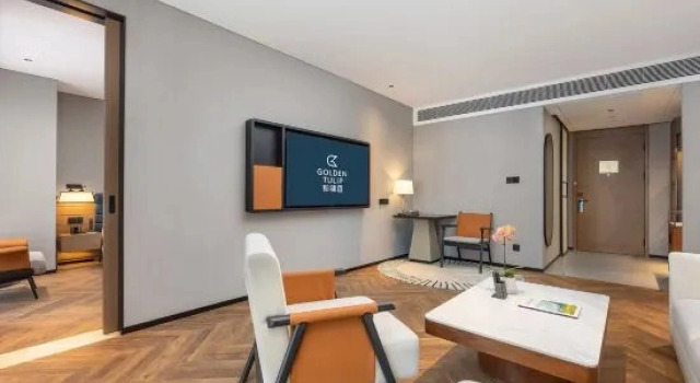 Семейный люкс Golden Tulip Qingdao Hongdao Exhibition Center Hotel