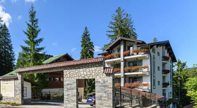 Pensiunea Hilltop, Rezerwuj Hotel Predeal 