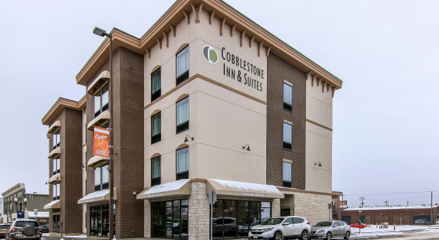 Cobblestone Inn & Suites - Menomonie/UW-Stout, Reserva ahora Hotel Menomonie Wisconsin