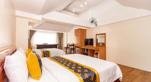 Двухместный номер Superior Hoa De Nhat Hotel- Sân Bay Tân Sơn Nhất