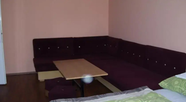 Sas Kollegium, Reserva ahora Albergue Hostales en Northern Hungary, Albergue