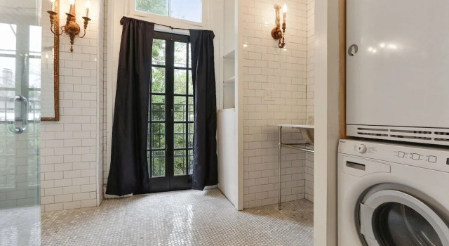 West Jones Apartment Unit #2 2 Bedrooms 1 Bathroom Apts