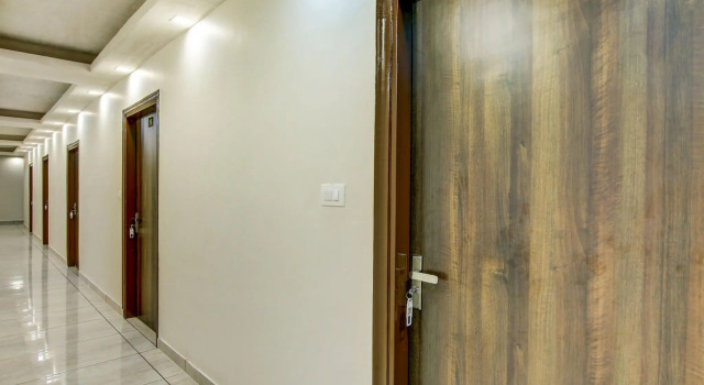 OYO 74839 Bharat Hotel