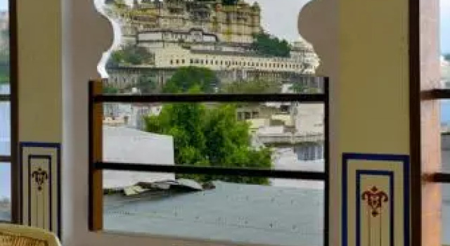 Aaram Mahal Udaipur, Забронировать Отель Отели штата Раджастхана с парковкой, Парковка