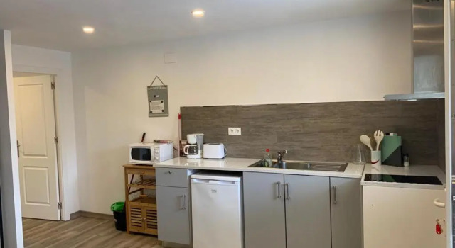 Апартаменты Appartement 2 personnes proche plage(900m) dans une maison individuel.
