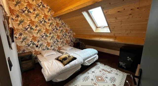 2 Houses for a Large Family or Group, Забронировать Дом для отпуска  