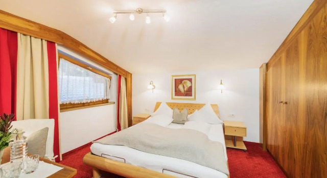 Номер Standard Мансарда с балконом Living & Spa Vitalhotel Edelweiss