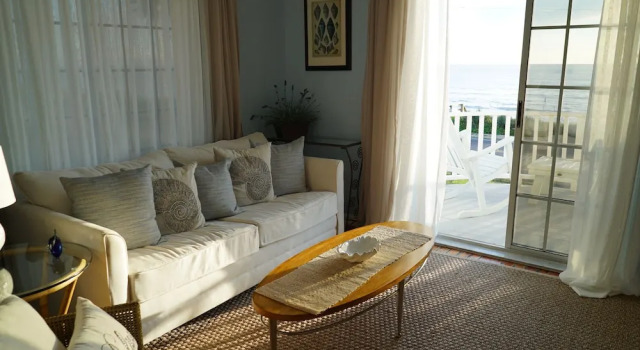 Двухместный люкс с балконом и oceanfront White Orchid Inn & Spa