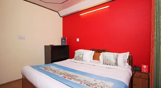 OYO 8878 Chinar Lake View, Rezervovat Hotel Nainital Uttarakhand