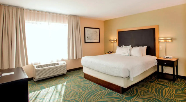 Двухместная студия SpringHill Suites Pueblo Downtown
