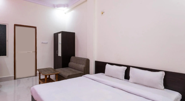 SPOT ON 37166 Hotel Leela Palace, Забронировать Отель Отели штата Махараштры 3 звезды, 3*