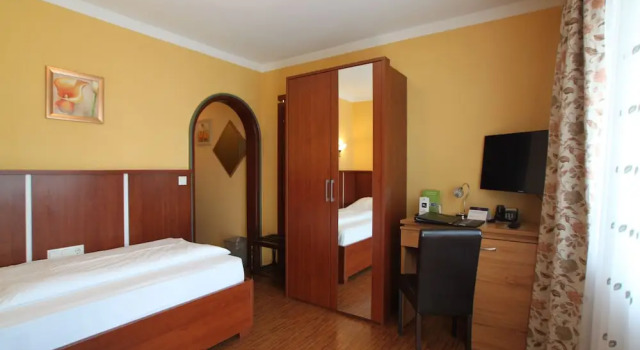 Одноместный номер Standard с балконом Atlas Grand Hotel