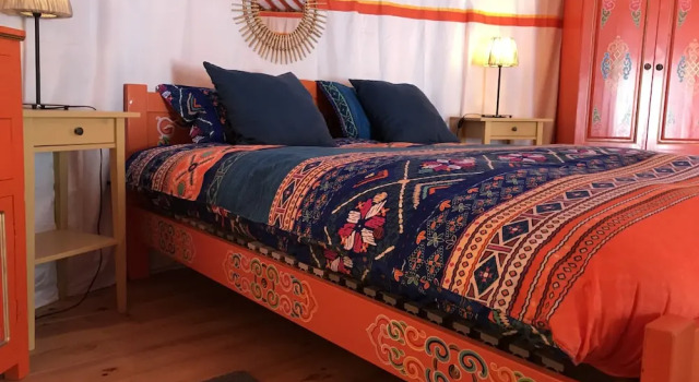 Eco Yourte Les Airelles, Book Campground Saint-Antheme Puy-de-Dôme