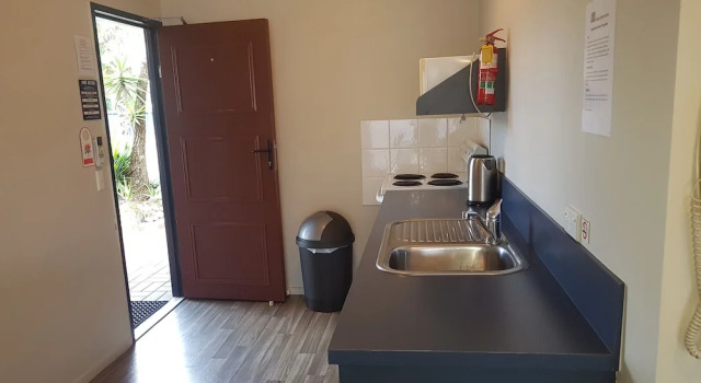 Семейные апартаменты с 2 комнатами Palm Court Motel