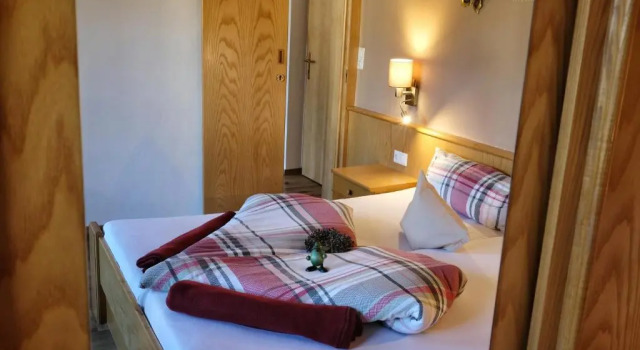 Люкс с видом на сад Der Kaerntnerhof am Weissensee, SeeHotel & SeeApartments direkt am See