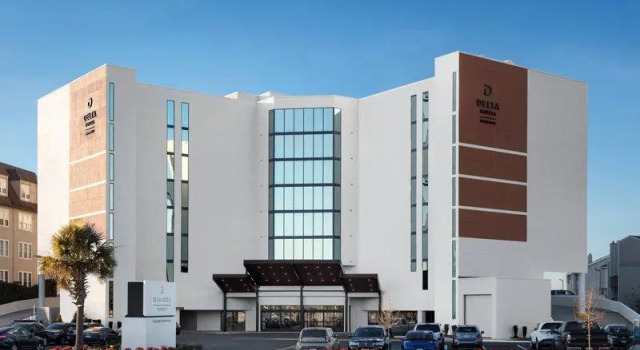 Люкс Пентхаус Delta Hotels by Marriott™ Virginia Beach Waterfront Suites