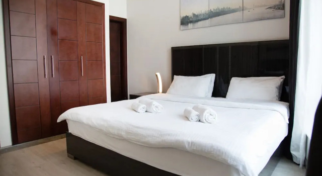 HiGuests Vacation Homes - Burj Views, Забронировать Отель Даунтаун Дубай , рядом с Дубайский аквариум