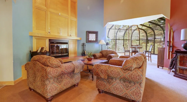 Коттедж 195 Summerwood 3 Bedroom Home by RedAwning
