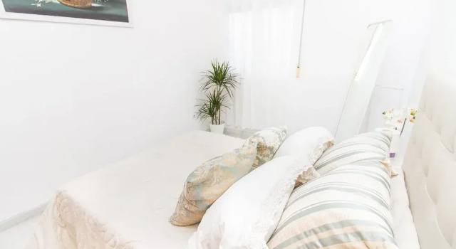 Cool 1 Bedroom Apartment Capuchinos, Забронировать Апартаменты/квартира Апартаменты Малаги, рядом с Salamanca Market, Апартаменты/квартира