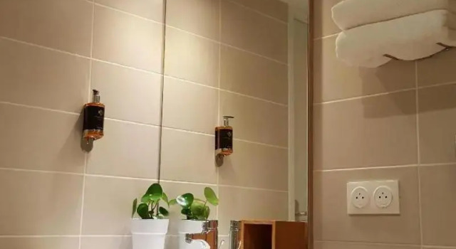 Студия с балконом Residhome Chartres