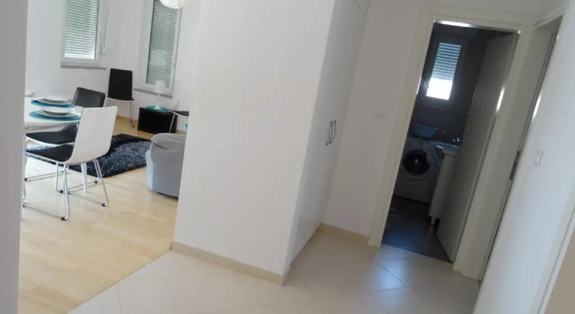 Apartment Koin, Забронировать Апартаменты/квартира Отели Крка с парковкой, рядом с Krk Harbour, Парковка