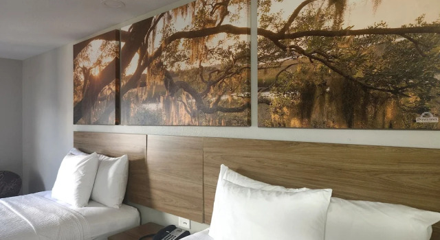Четырёхместный номер Standard Days Inn by Wyndham Lafayette Scott