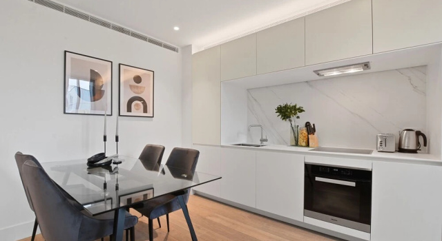 Апартаменты Premium с 2 комнатами Whitfield Street Residences by Aeria Apartments