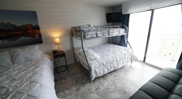 Holiday Home in Myrtle Beach 51305, Забронировать Отель Отели Южной Каролины с бассейном, Бассейн