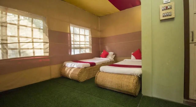 Resort Gorumara Nest By OYO Rooms, Rezervați Stațiune Dakshin Dhupjhora West Bengal